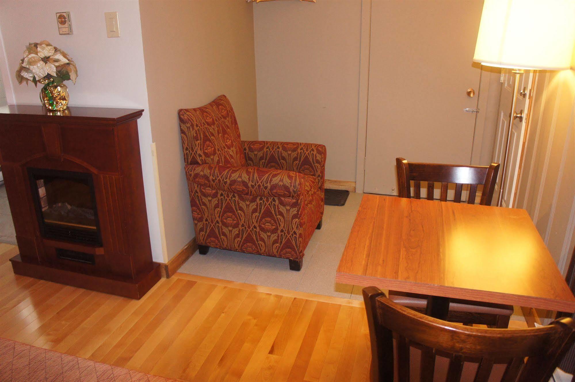 Motel Clair Mont Sainte-Agathe-des-Monts Εξωτερικό φωτογραφία